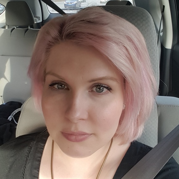 Hi! I'm Rachel, here is some info about my closet! - Picture 5 of 5